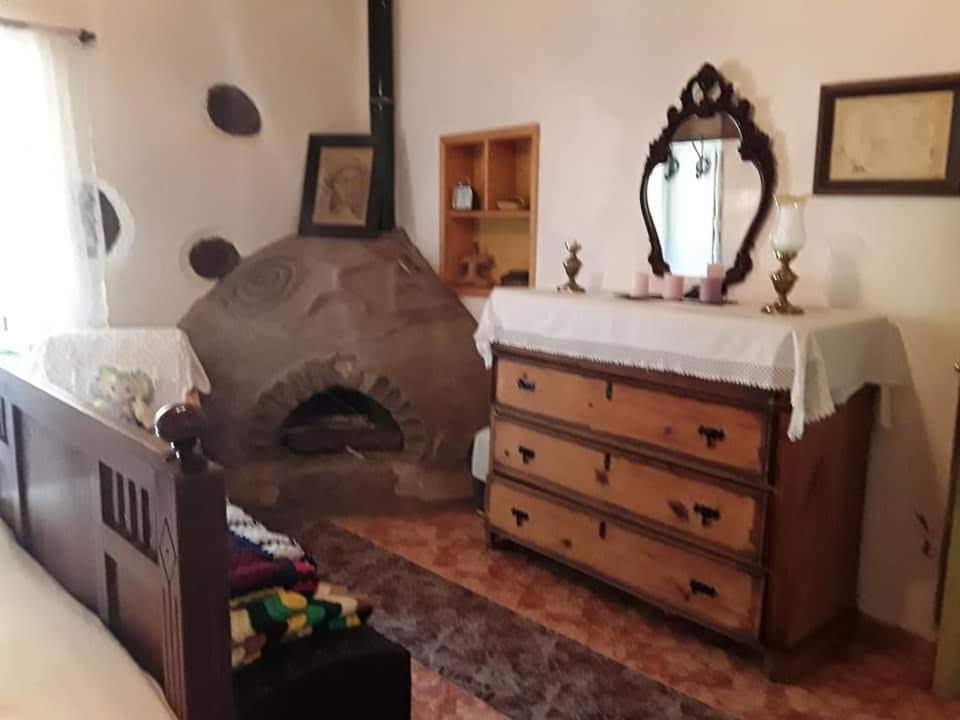 Ecoartejeda Cave House Vendégház Kültér fotó